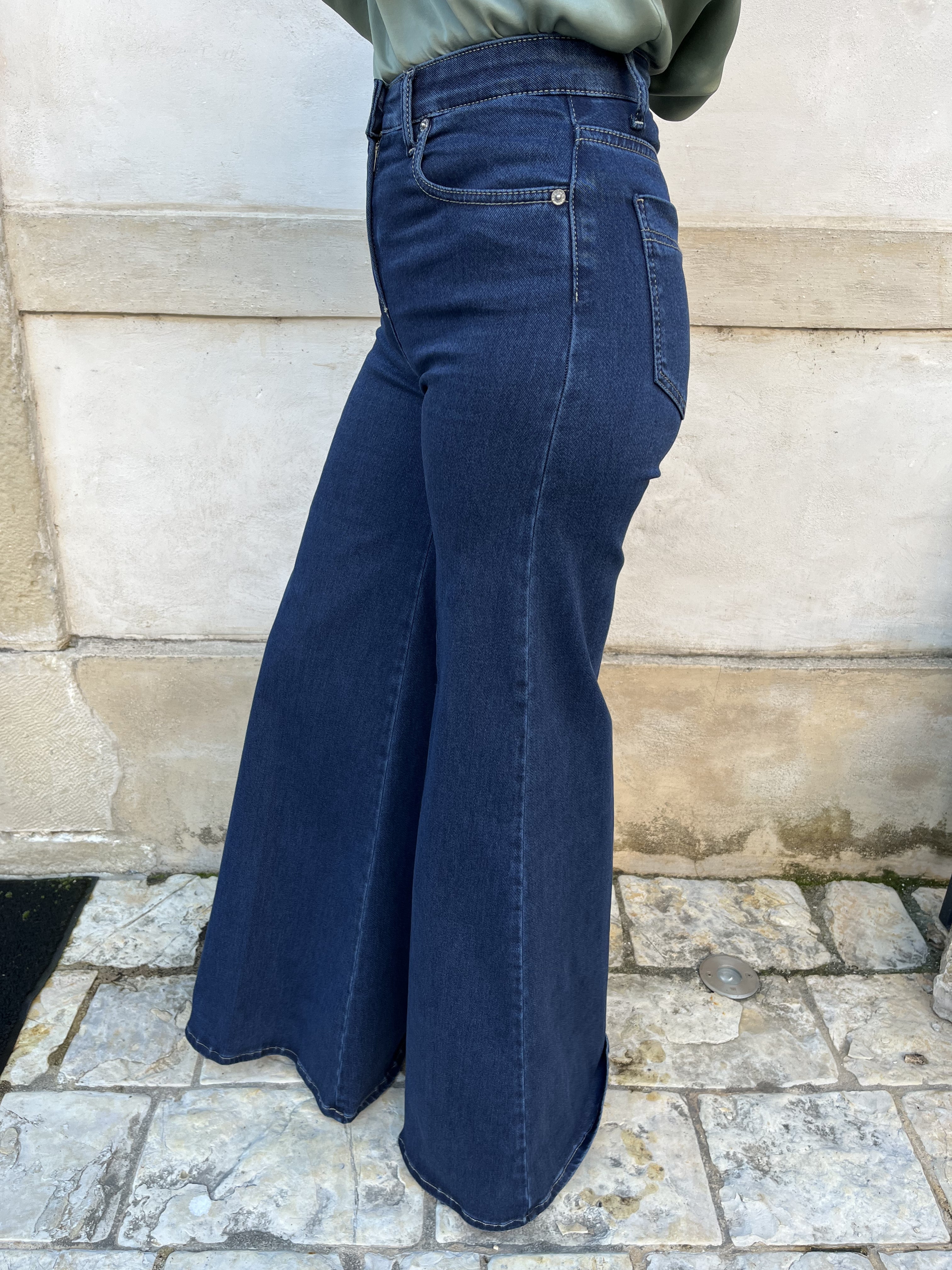 JEANS PALAZZO A VITA ALTA