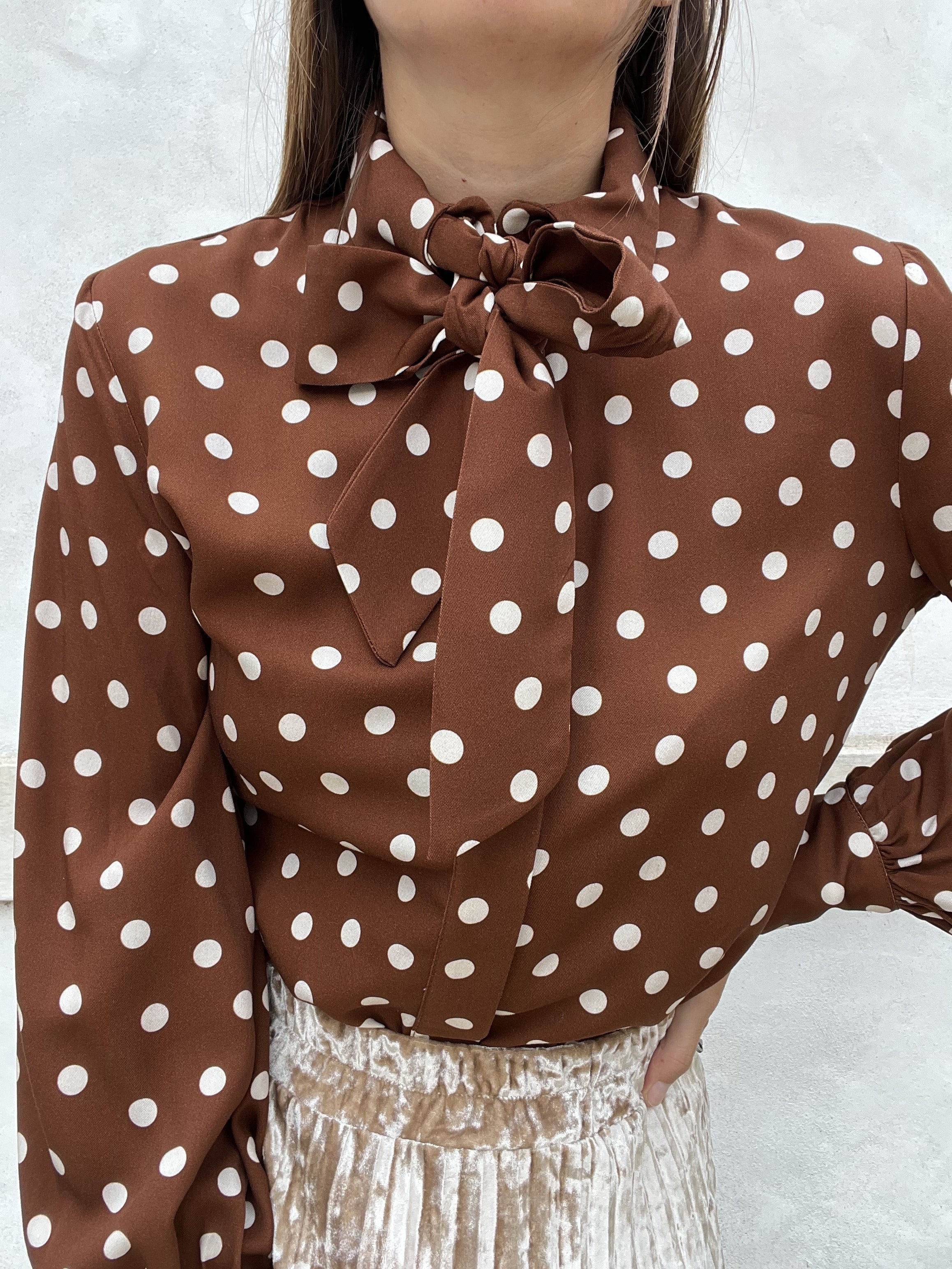 CAMICIA 100% VISCOSA POIS E FIOCCO