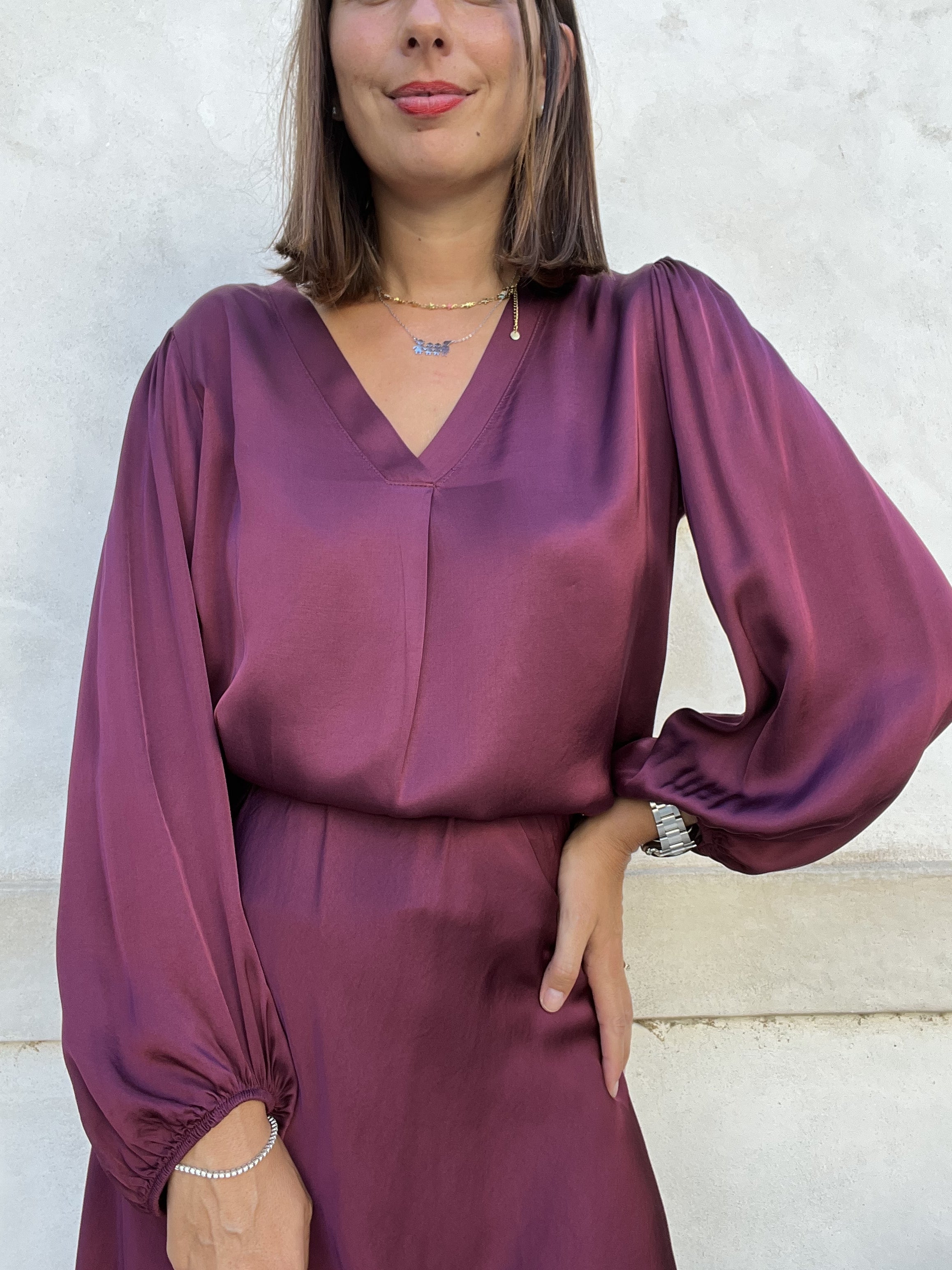 BLUSA IN VISCOSA SCOLLO V