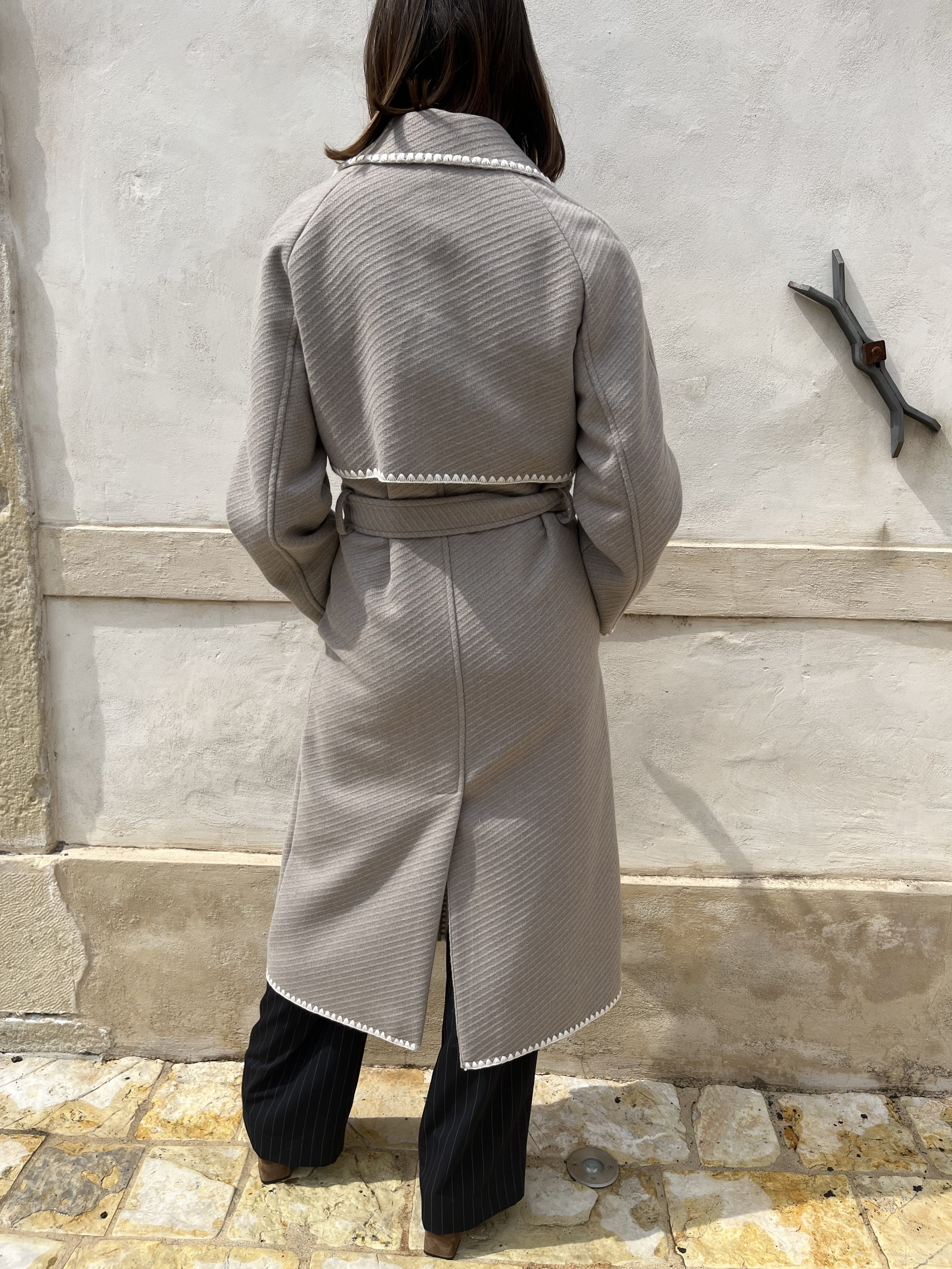 CAPPOTTO BORDO RICAMATO