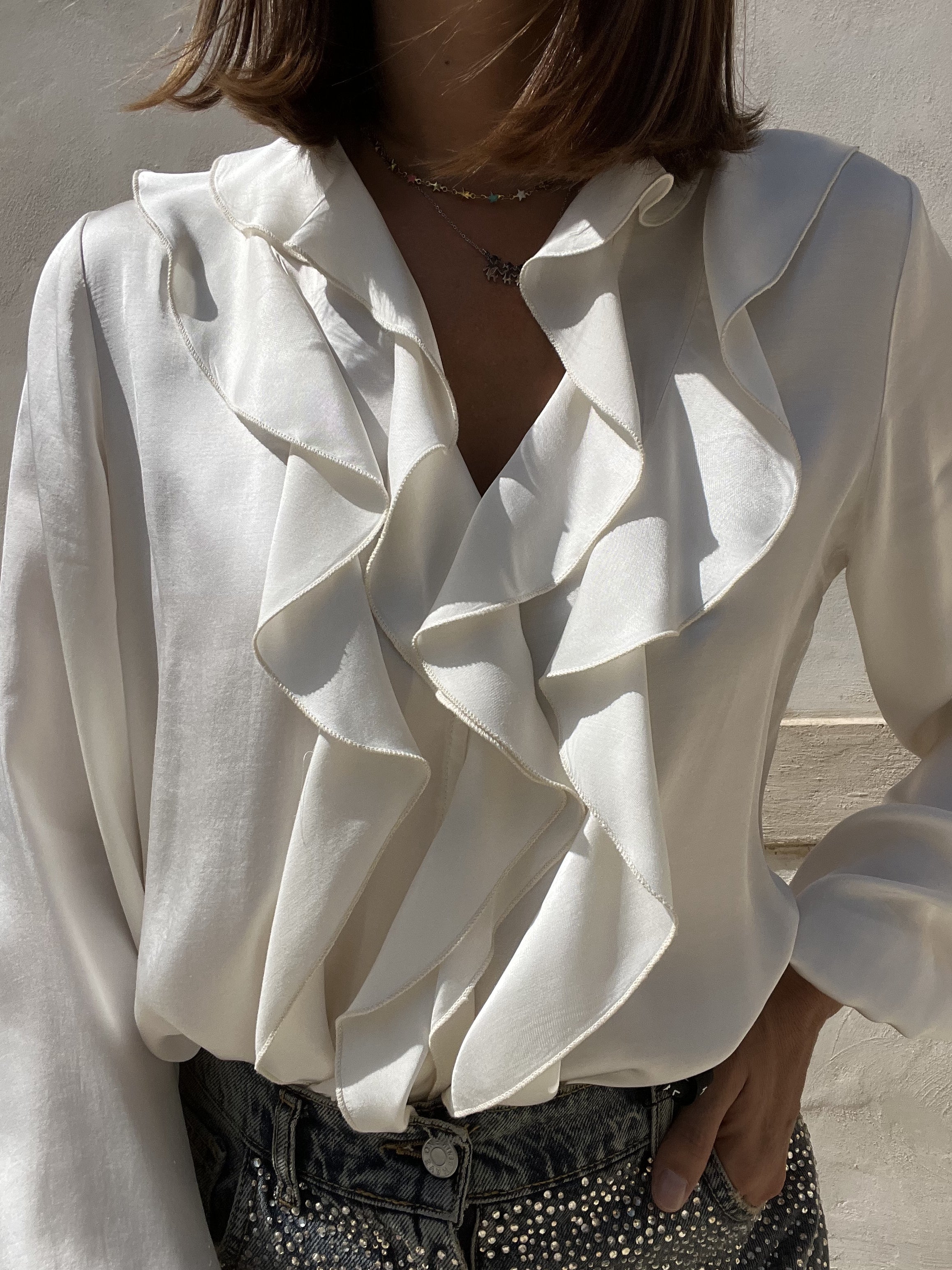 CAMICIA A V CON ROUCHE