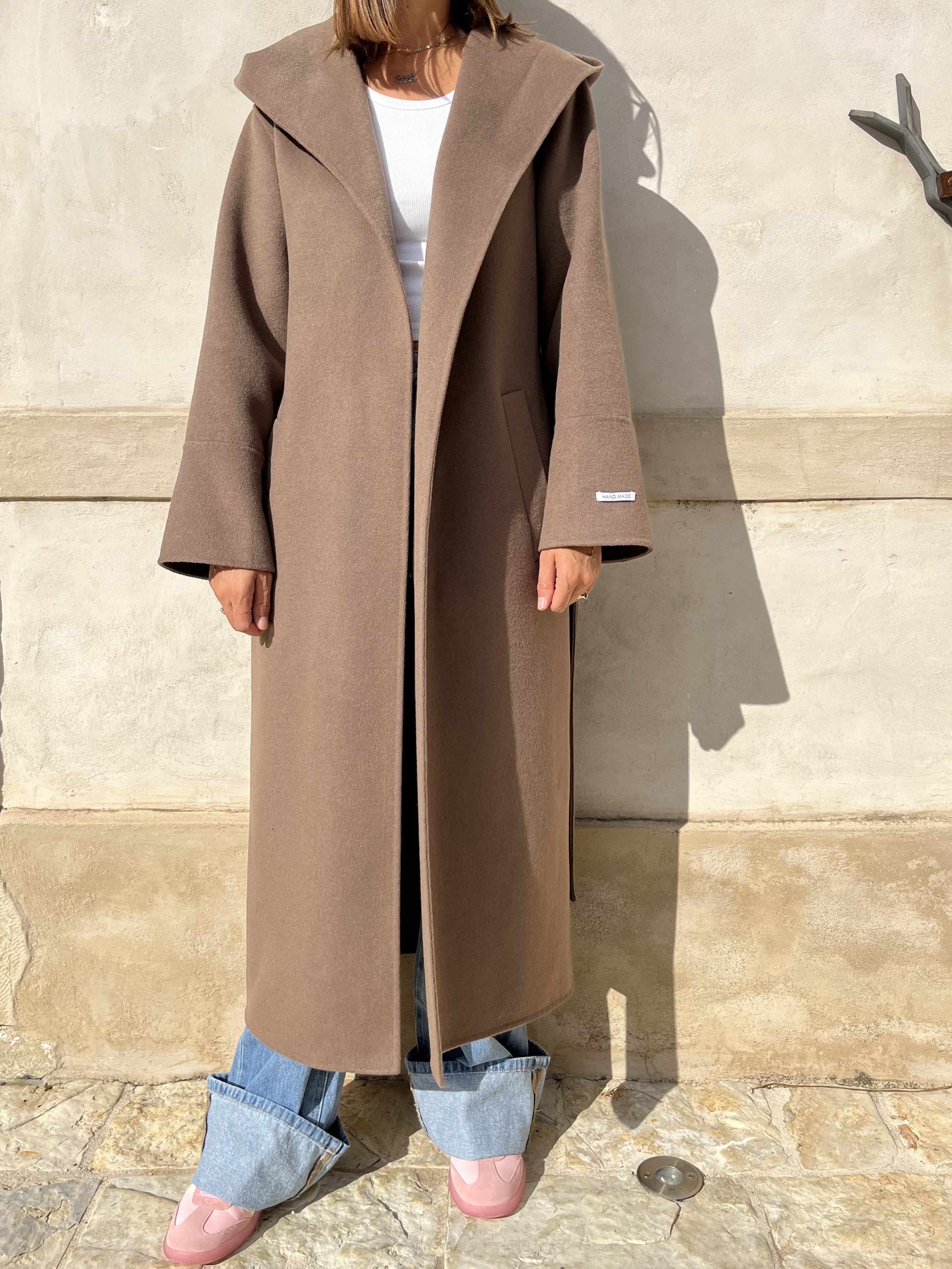 CAPPOTTO SCIALLATO CON CINTURA