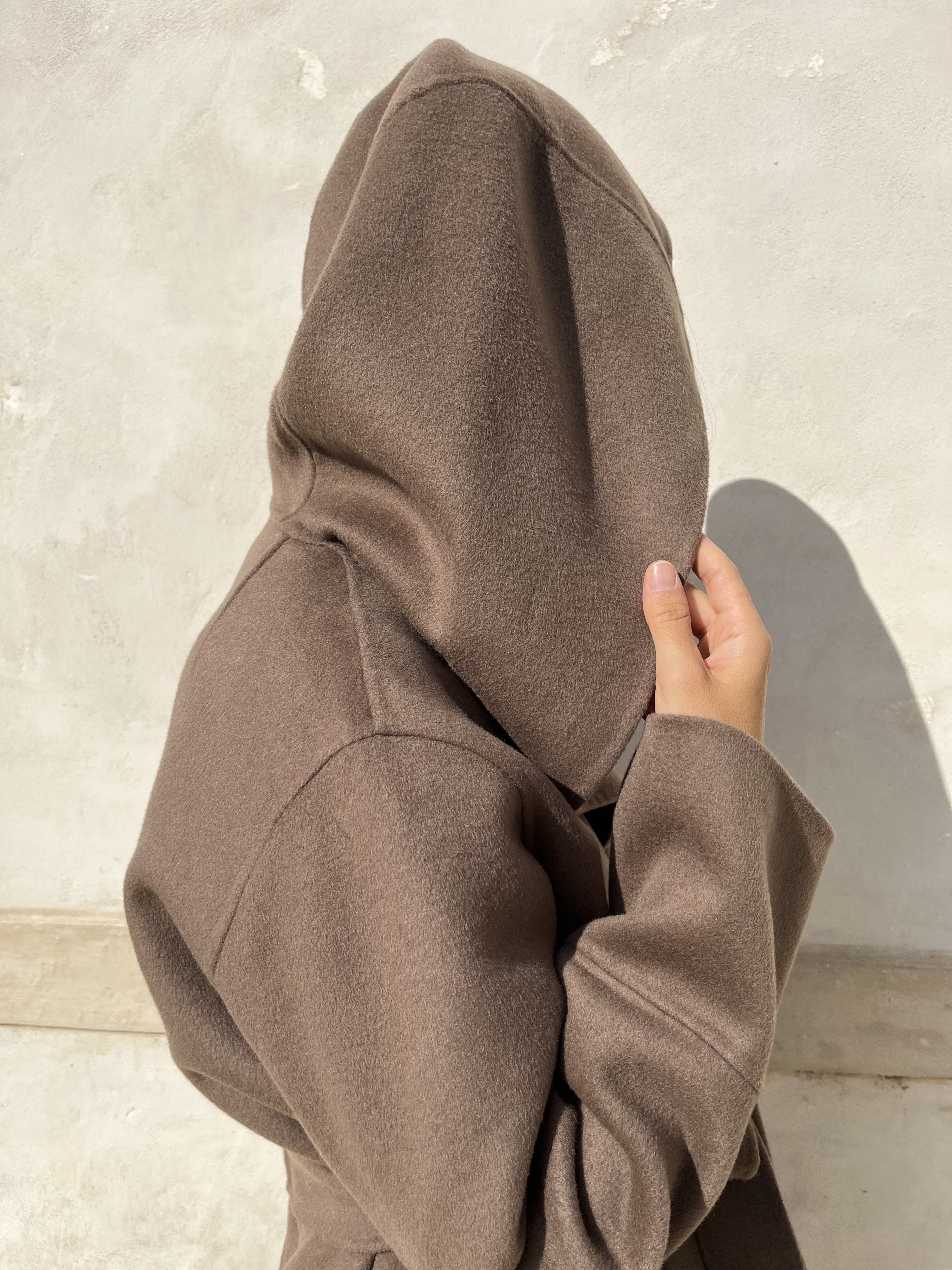 CAPPOTTO SCIALLATO CON CINTURA