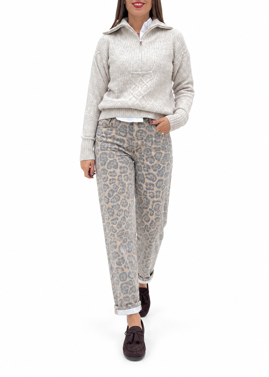 CARDIGAN OVER OXFORD