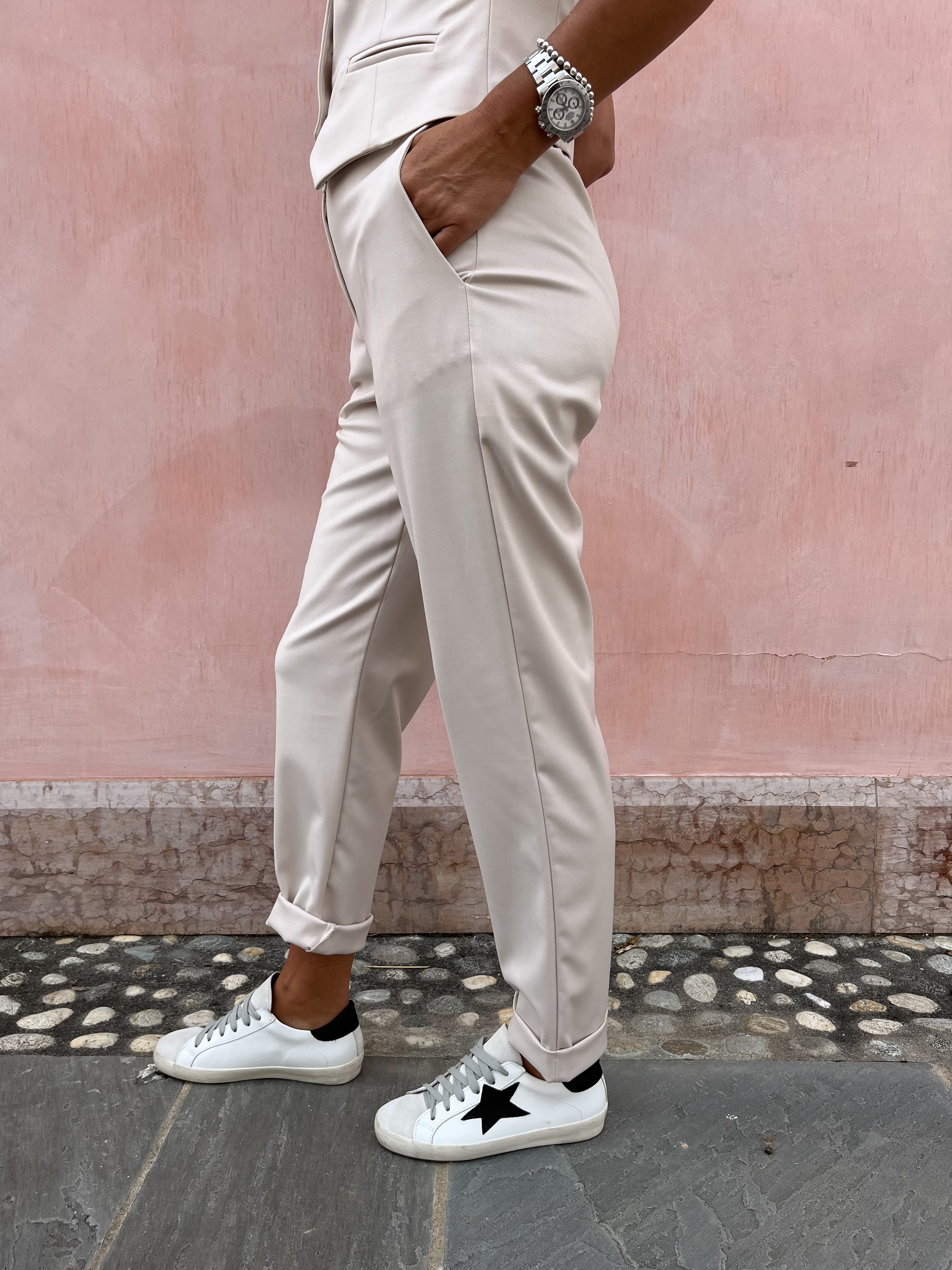 PANTALONE CON CINTURA
