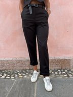 PANTALONE CON CINTURA
