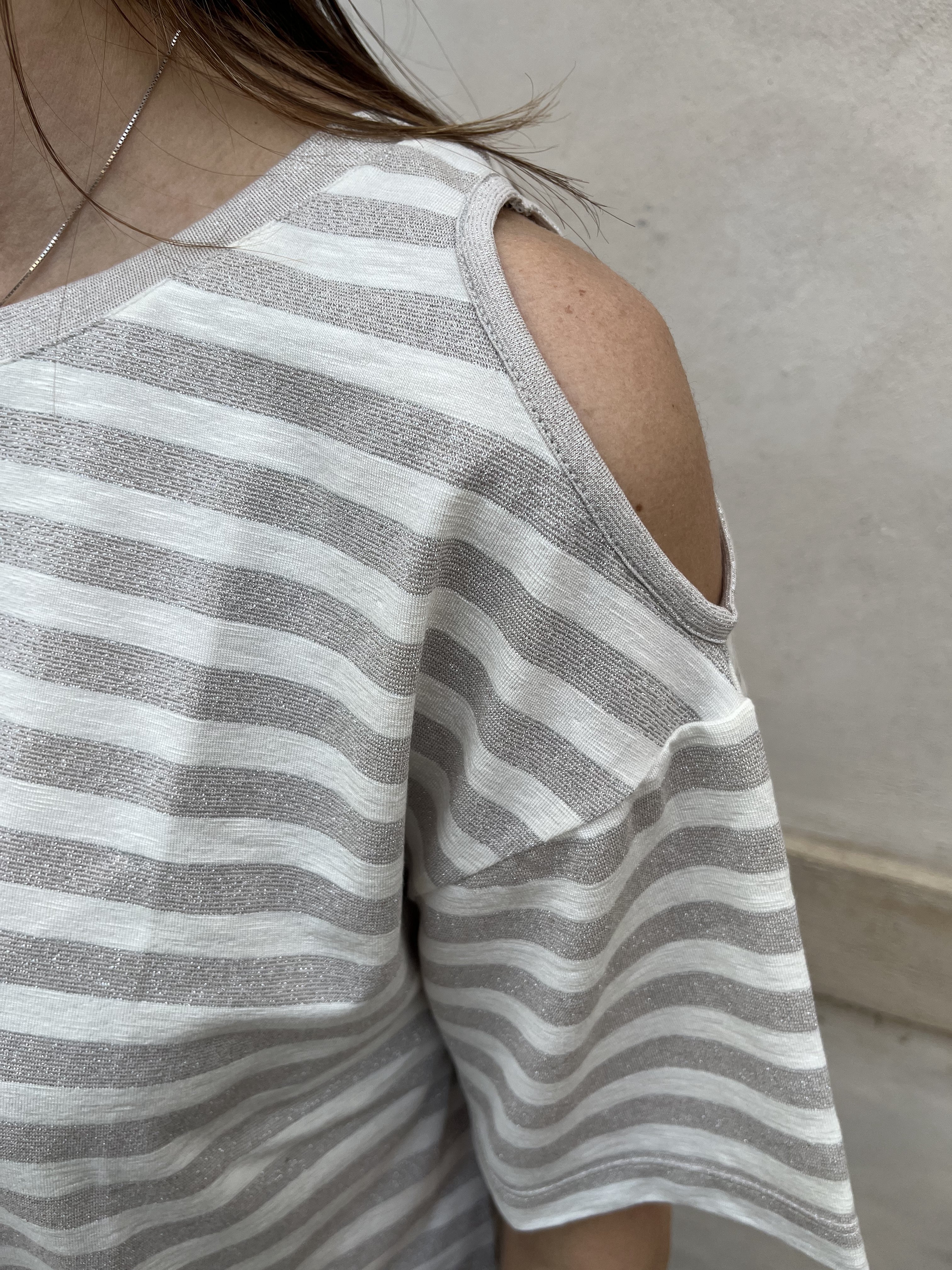 TSHIRT SPALLA APERTA LUREX