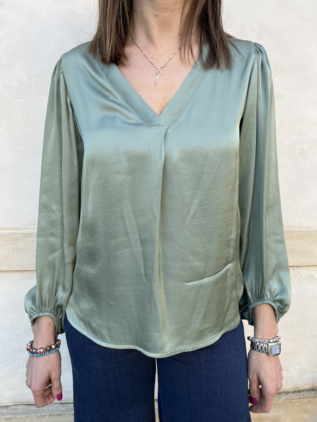 BLUSA SCOLLO V