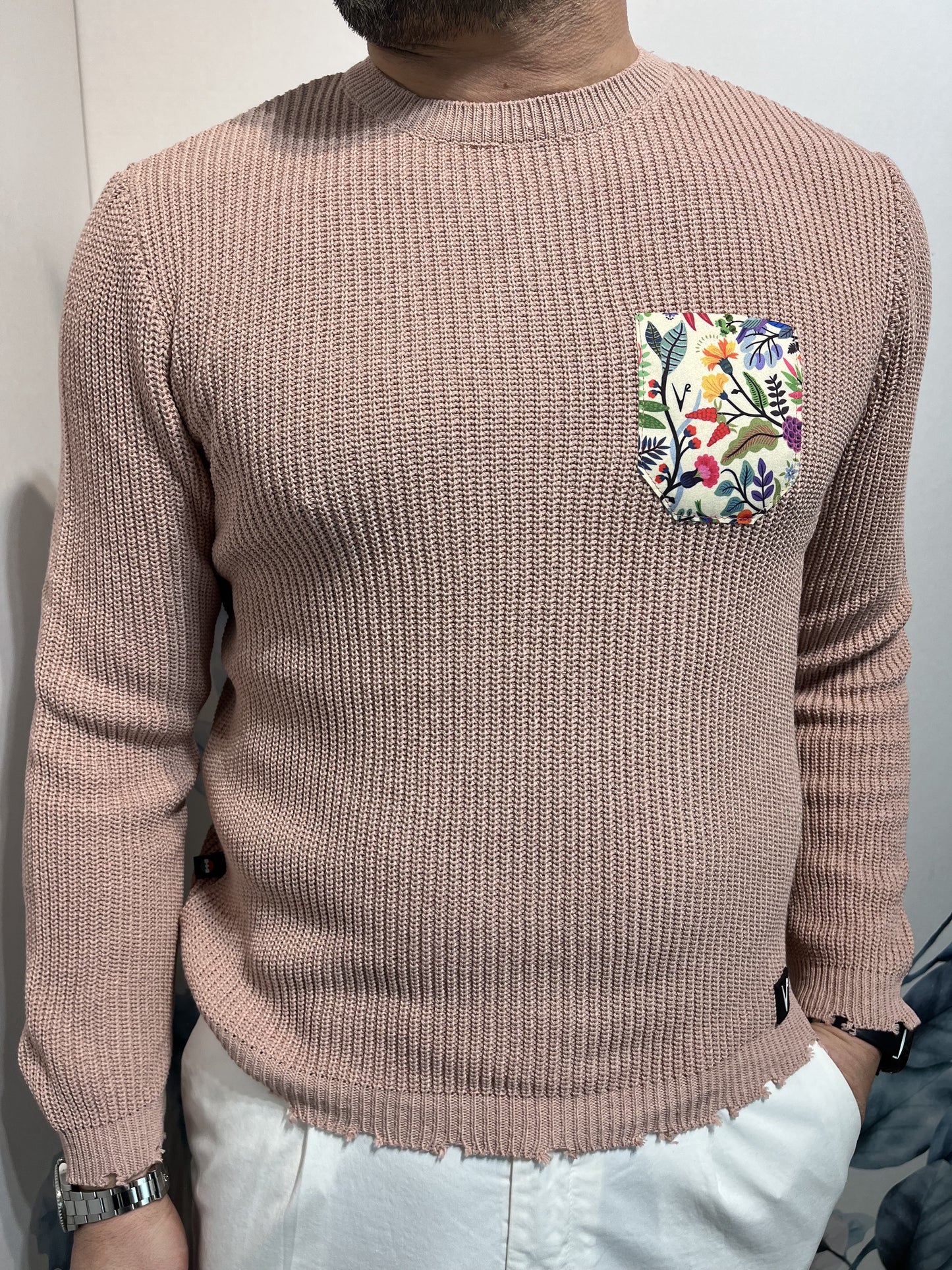 MAGLIONE CON TASCHINO