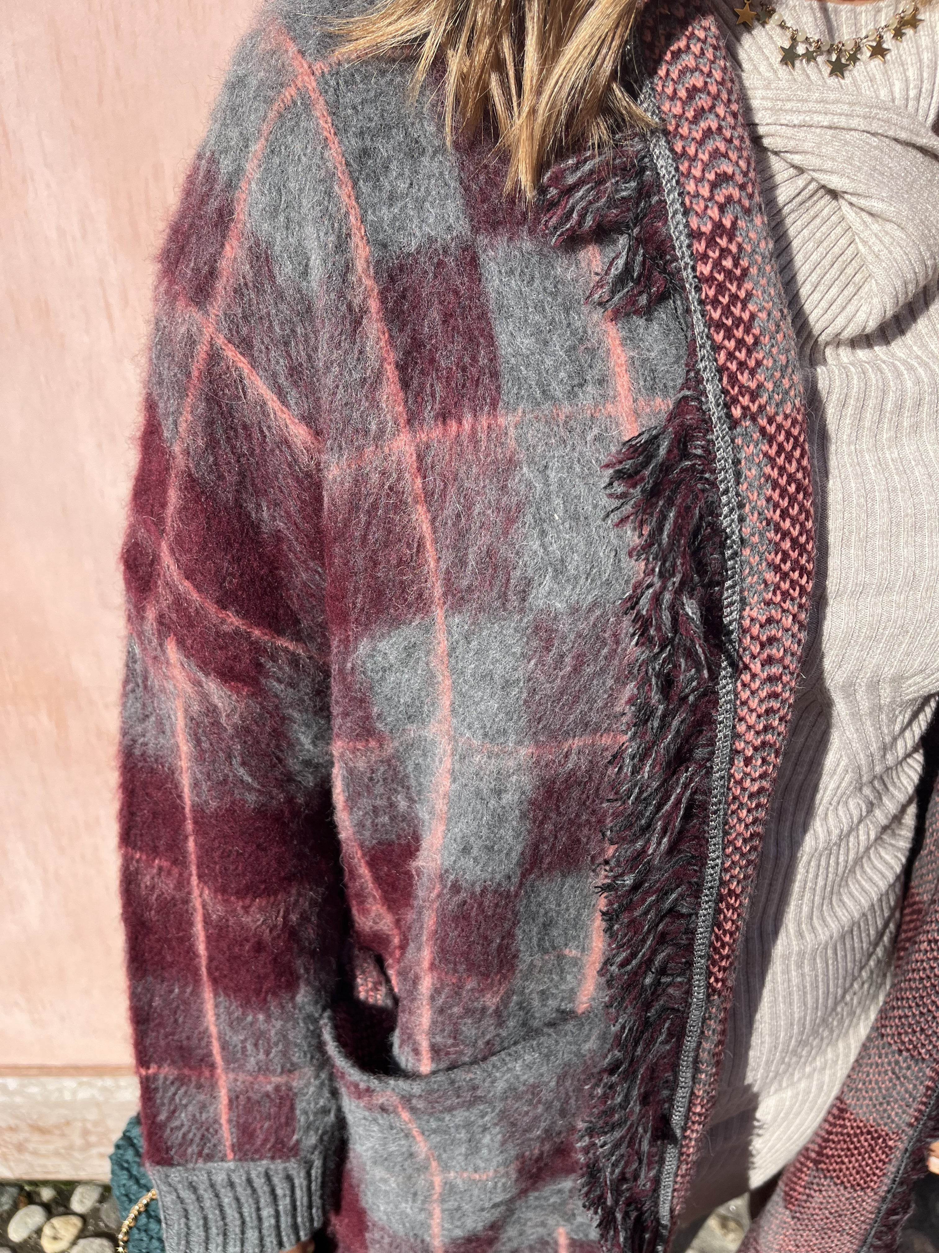 CAPPOTTO FINESTRATO IN LANA