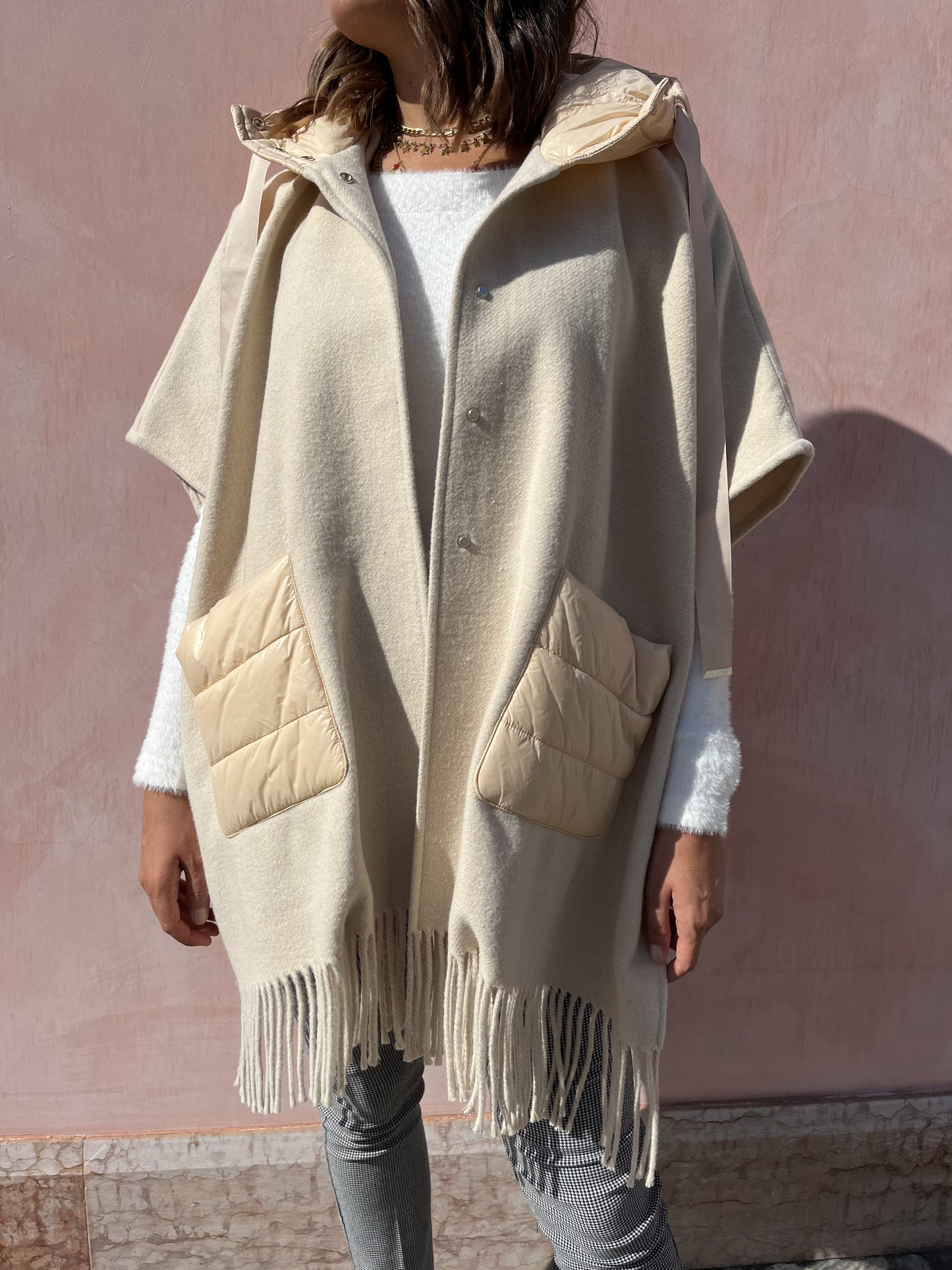 PONCHO IN  PANNO CON CAPPUCCIO