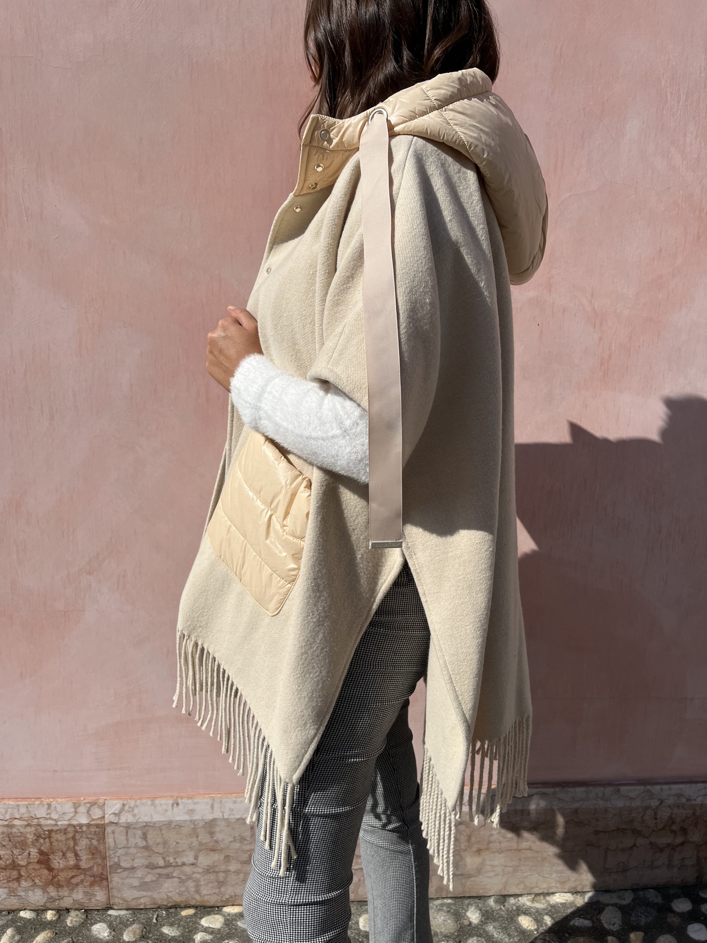 PONCHO IN  PANNO CON CAPPUCCIO