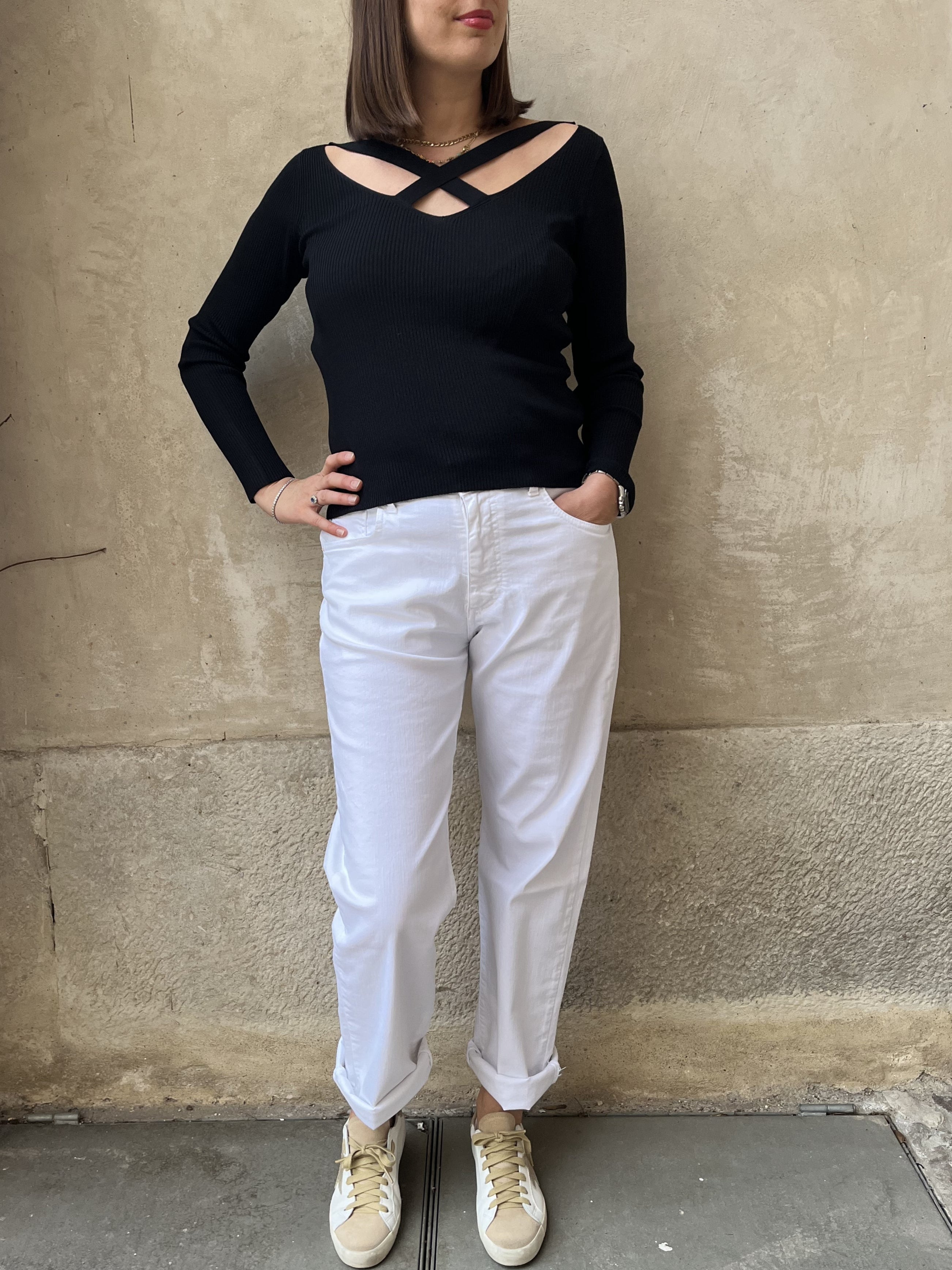 MAGLIA SCOLLO V COSTINA