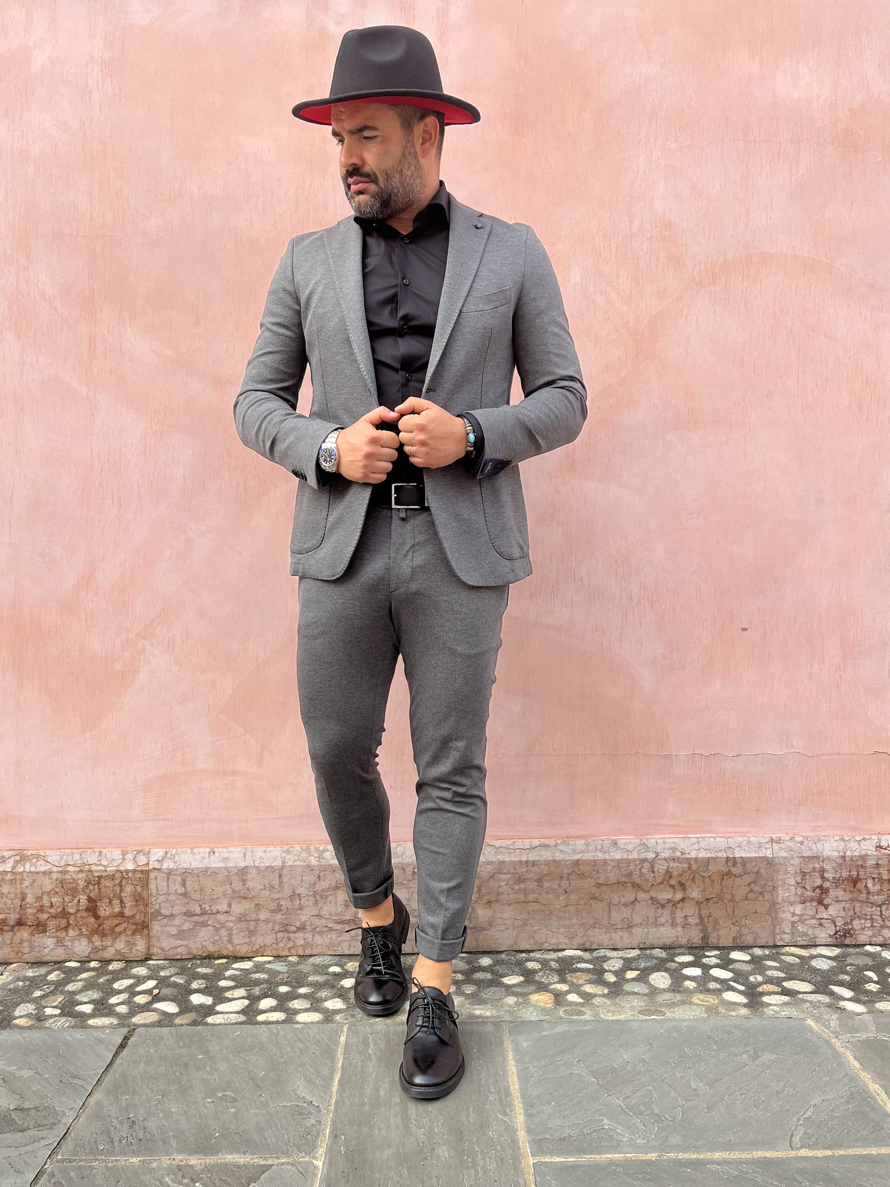 PANTALONE SLIM CORTO