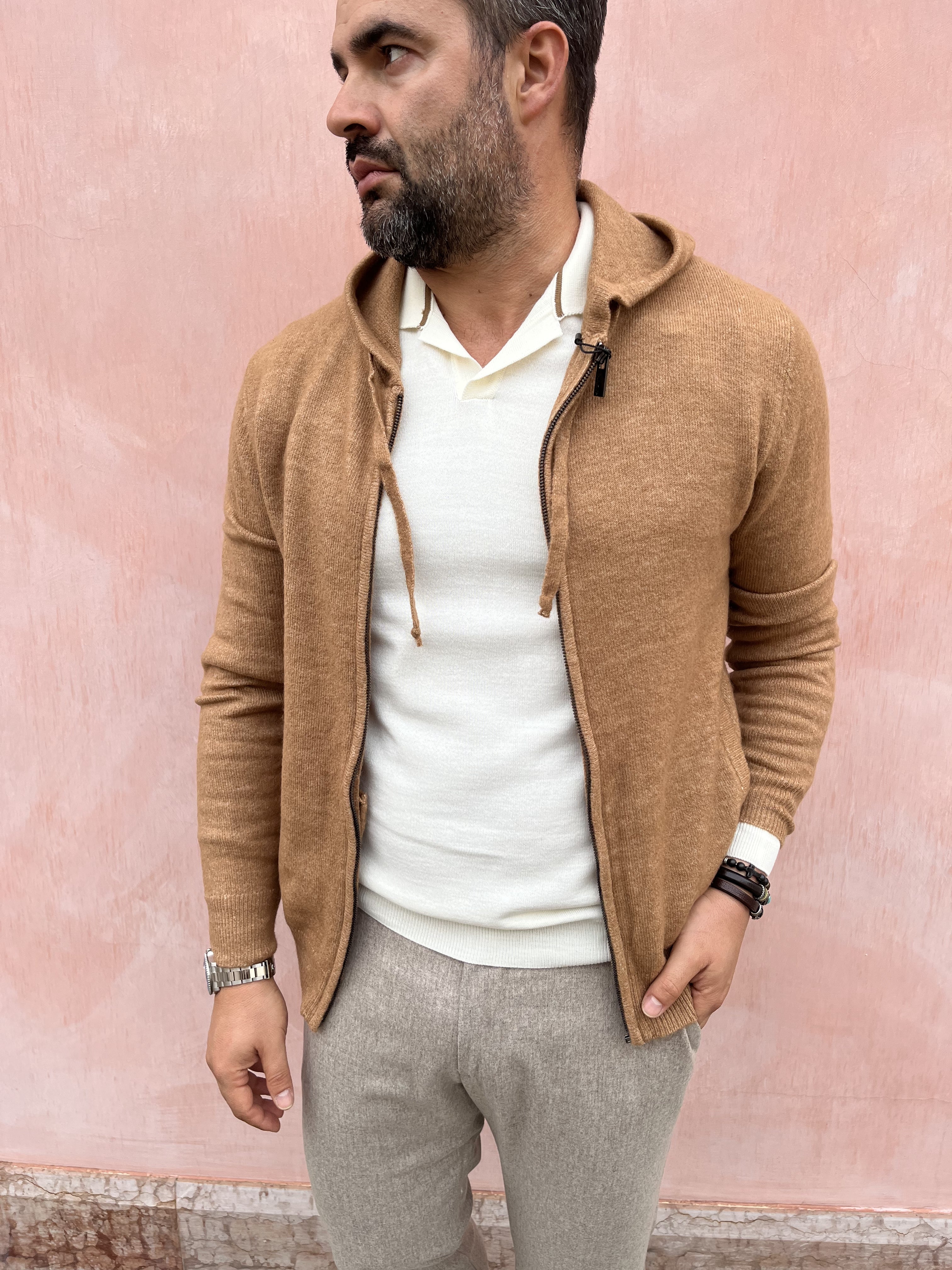 MAGLIONE ZIP CAPPUCCIO