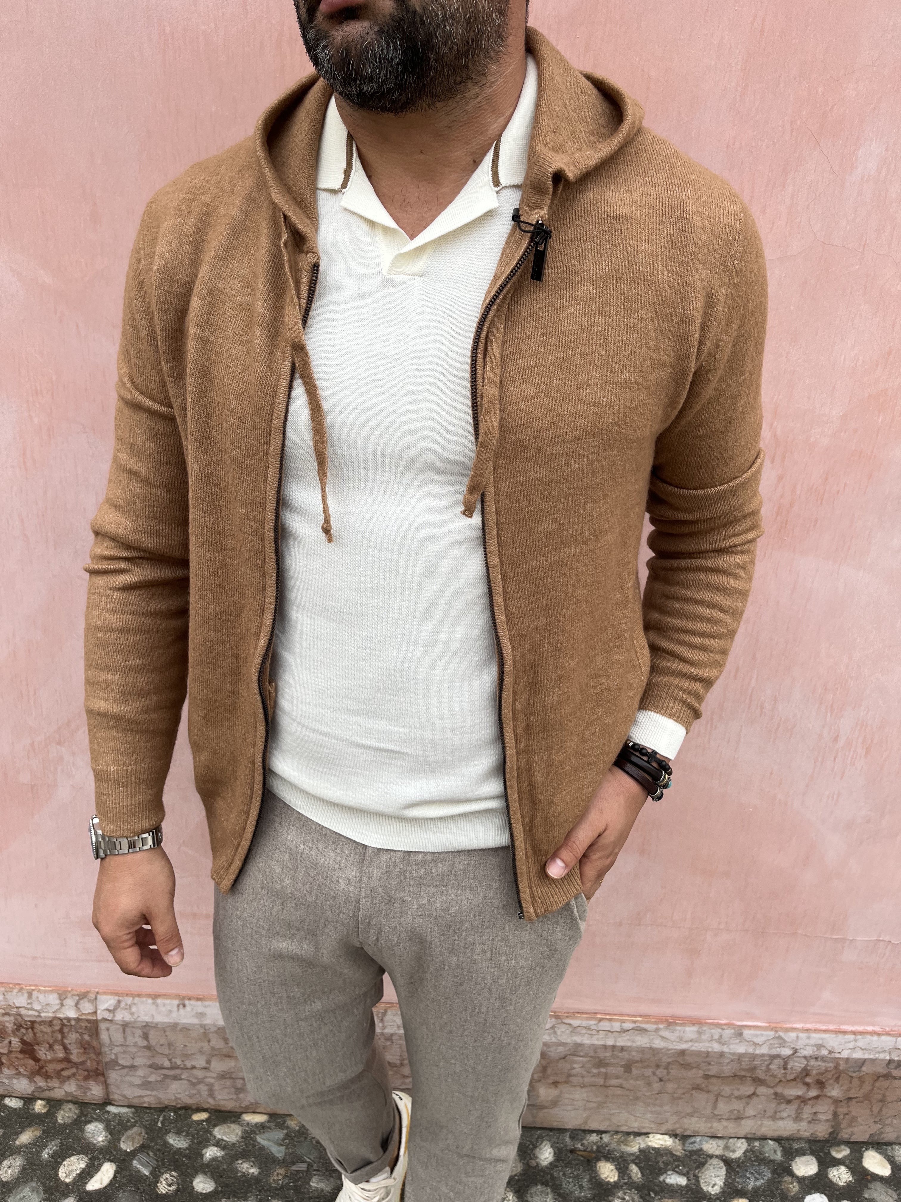 MAGLIONE ZIP CAPPUCCIO