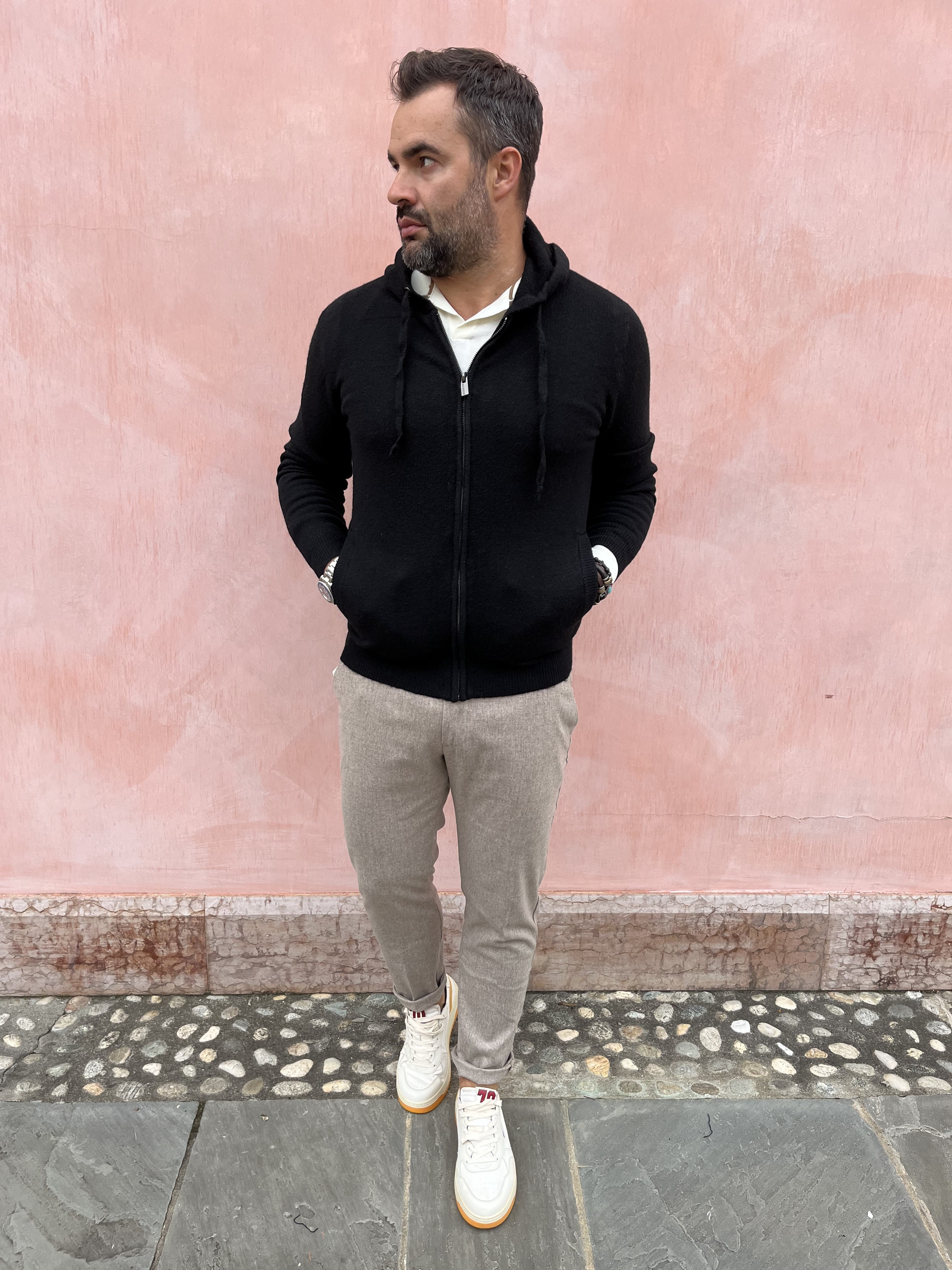 MAGLIONE ZIP CAPPUCCIO