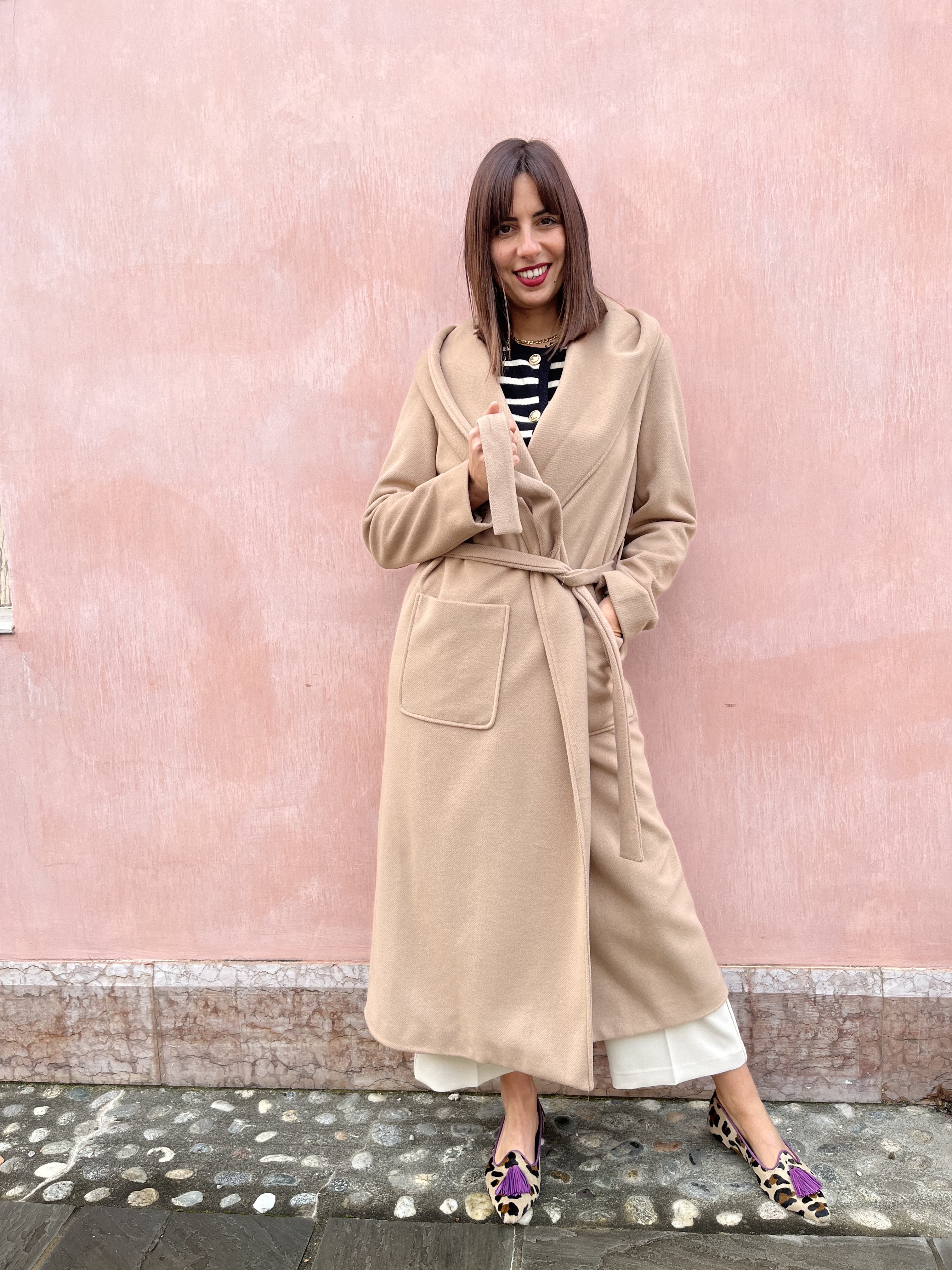 CAPPOTTO VESTAGLIA CON CAPPUCCIO