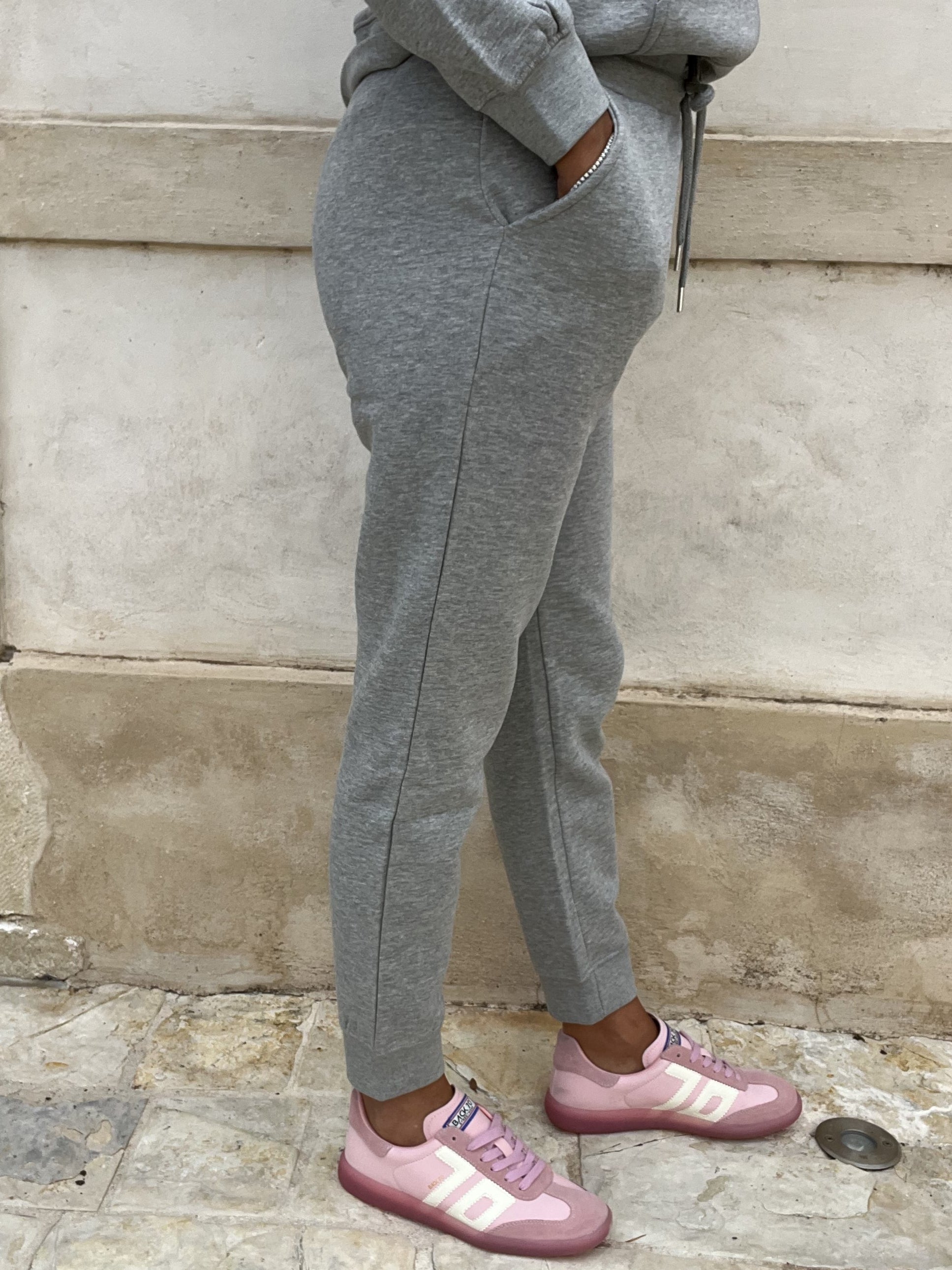 PANTALONI IN FELPA