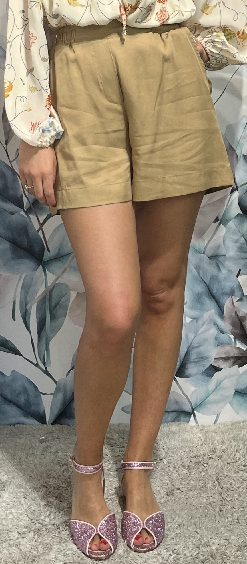 SHORT IN TENCEL
