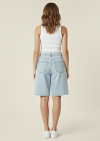 BERMUDA ALICE BLEACH