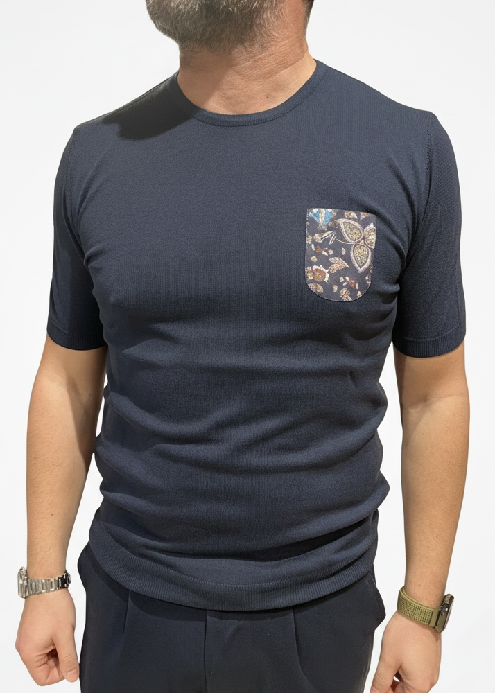 TSHIRT IN FILO CON TASCHINO