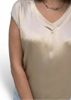 BLUSA SCOLLO V SMANICATA