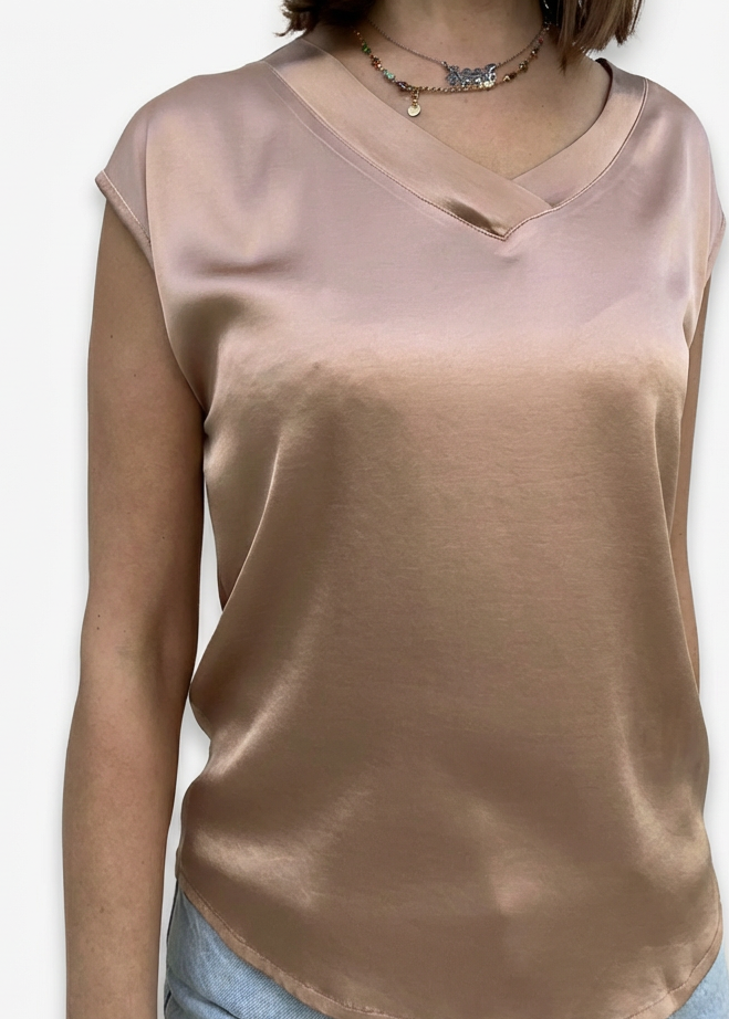 BLUSA SCOLLO V SMANICATA