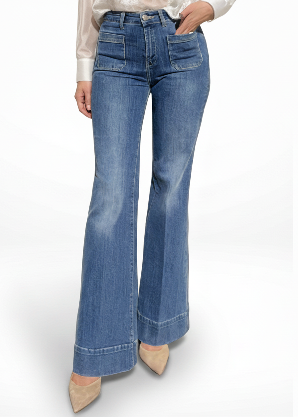 JEANS FLAIRE CON TASCHINE